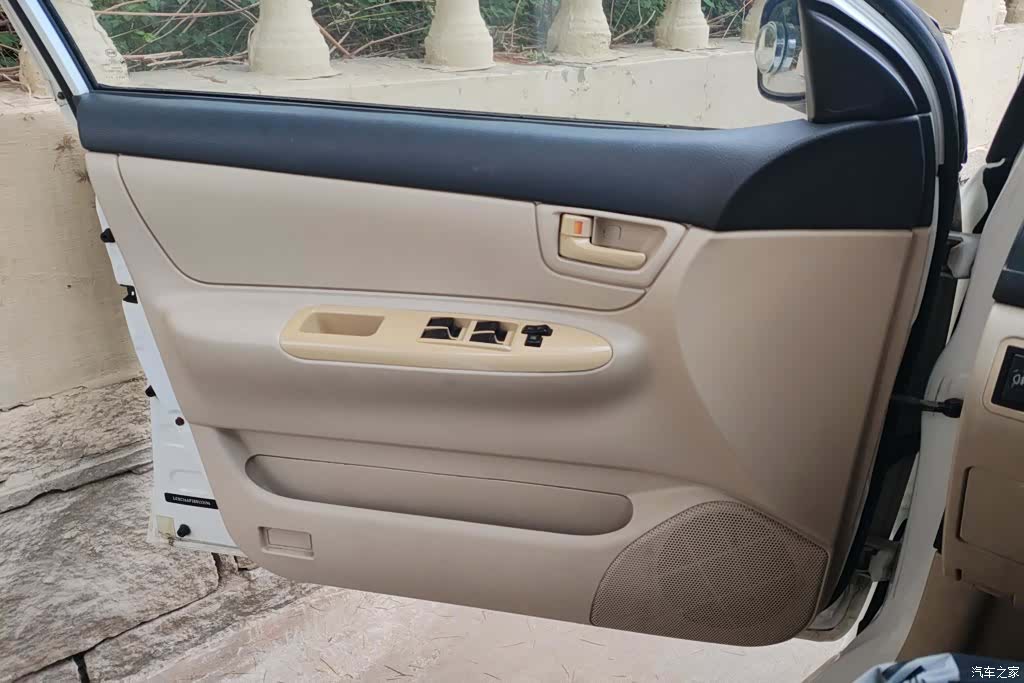 BYD F3, 2014 7