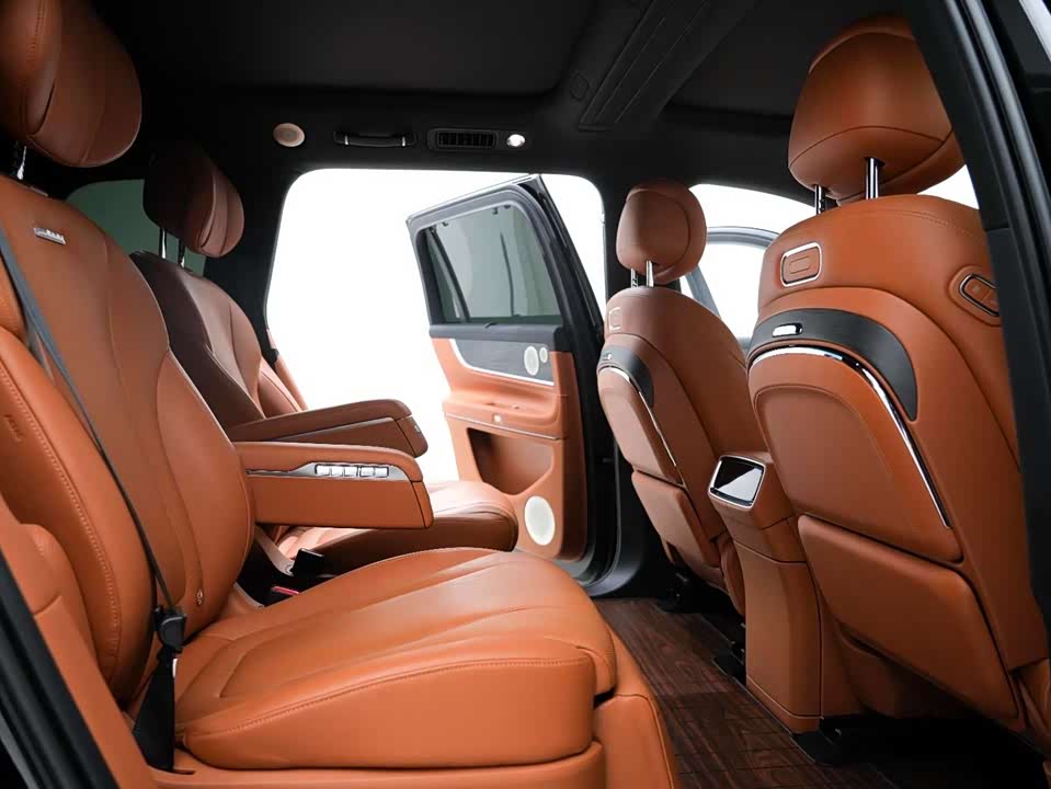 AITO Ask the world M9