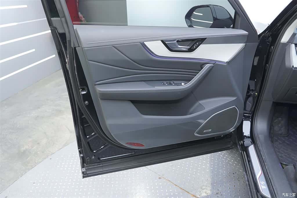 Hongqi HS5, 2025 все фото