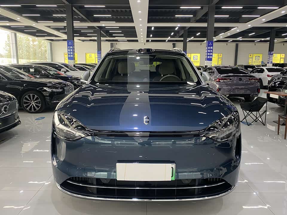 AITO Ask the world M9