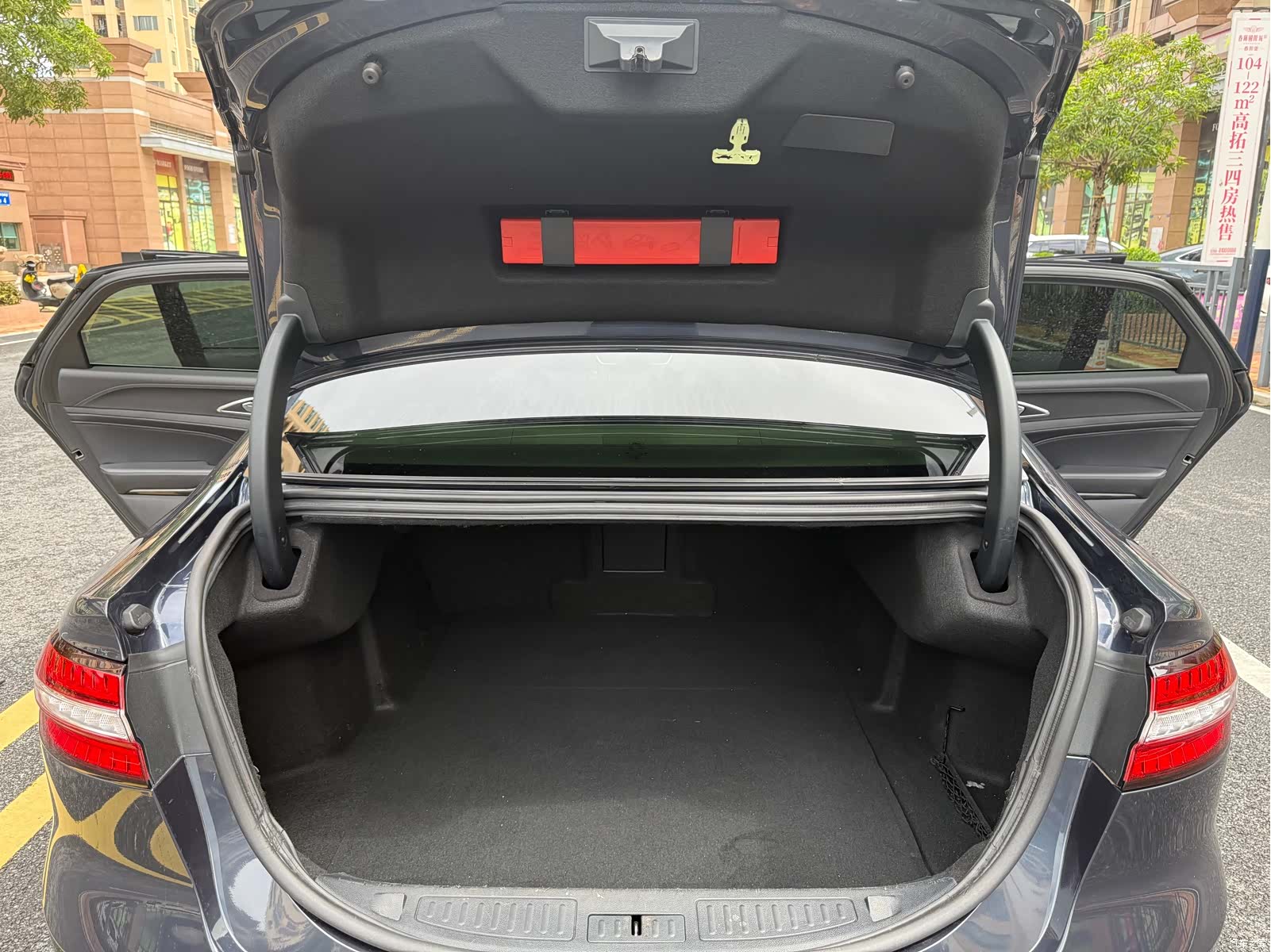 Ford Taurus, 2021 18