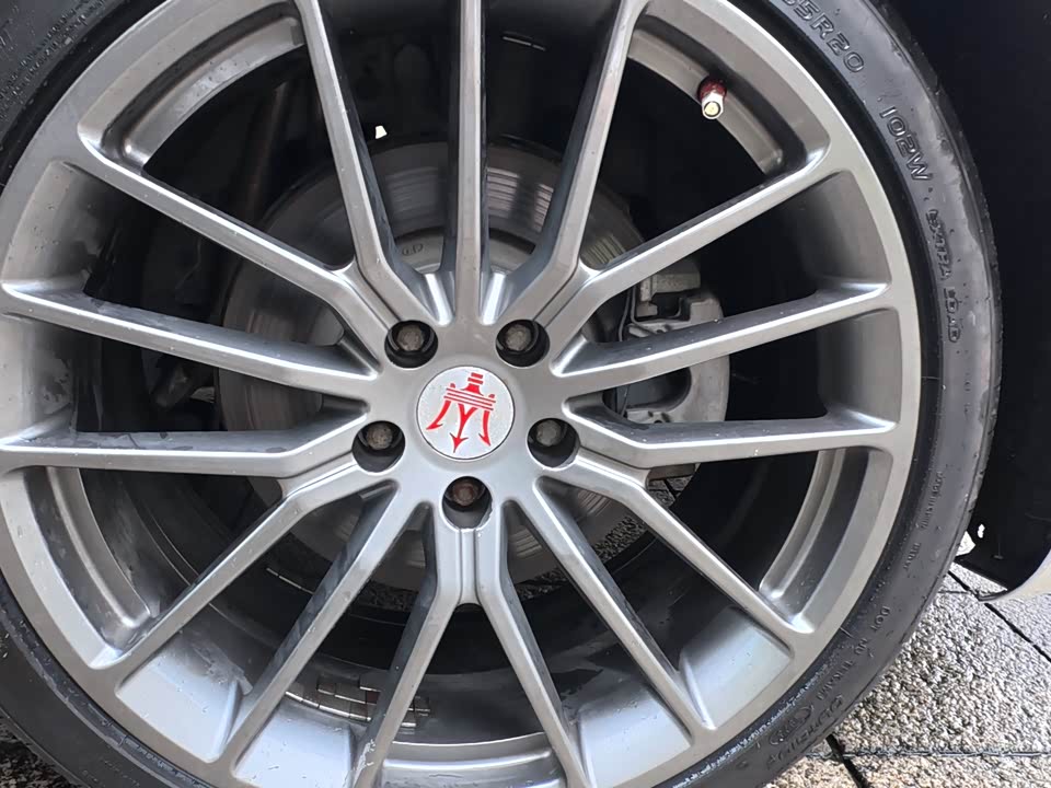 Maserati Ghibli Maserati Ghibli