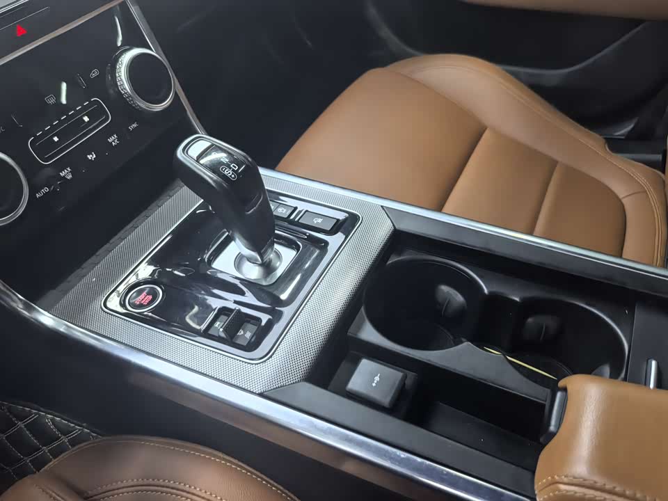 Jaguar XEL Jaguar XEL