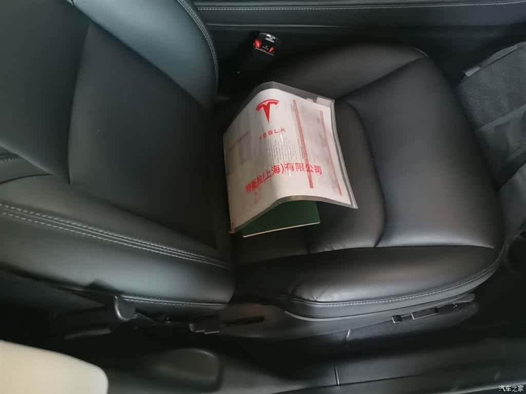 Tesla Model Y, 2022 25
