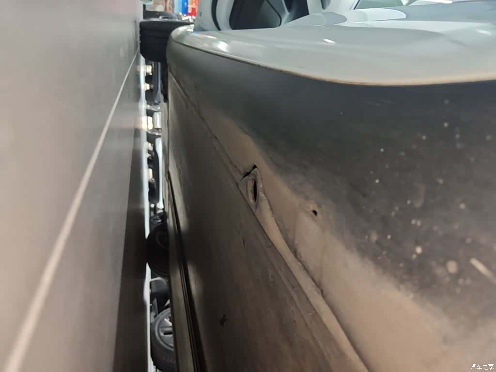 Tesla Model 3, 2024 21