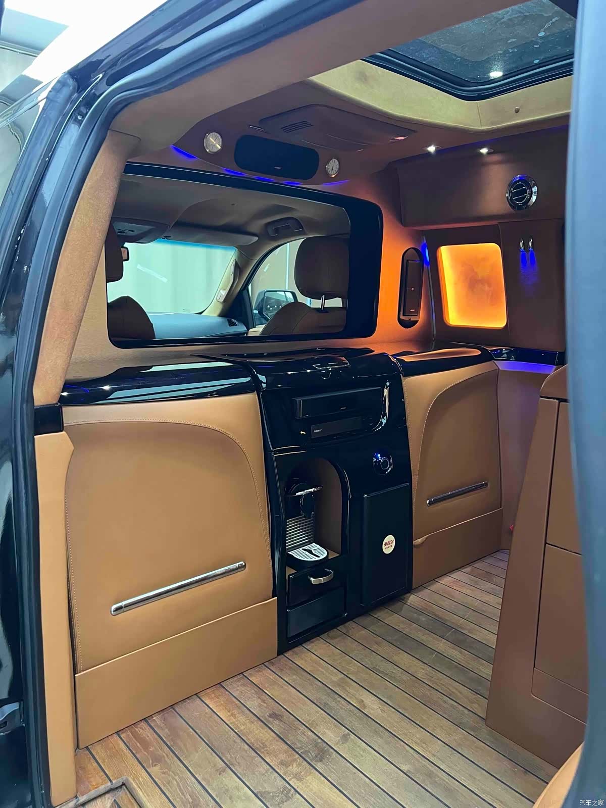 Cadillac Escalade, 2017 6