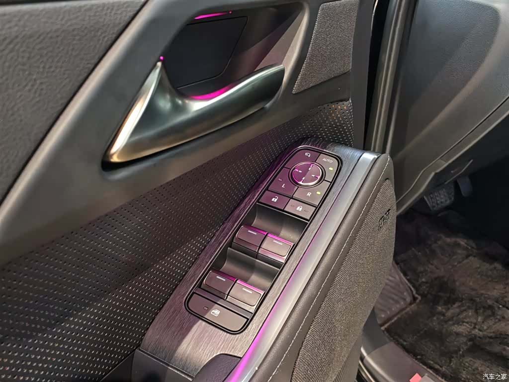 Lexus GX, 2026 14