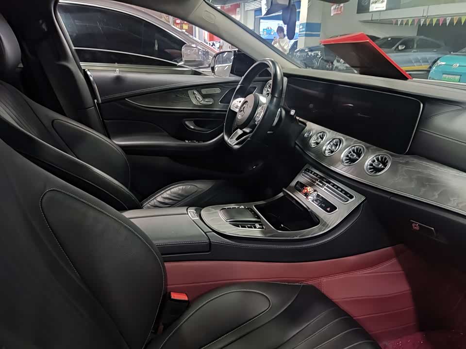 Mercedes-Benz CLS