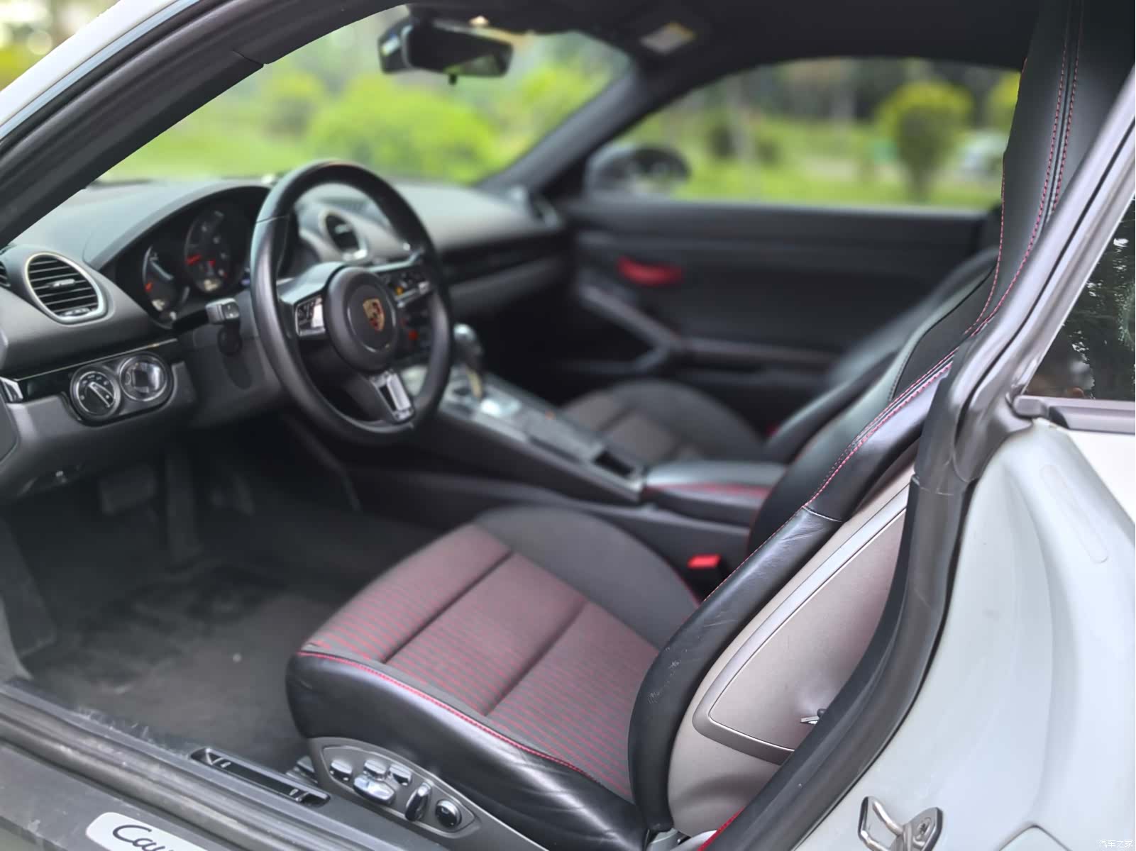 Porsche Cayman, 2020 8