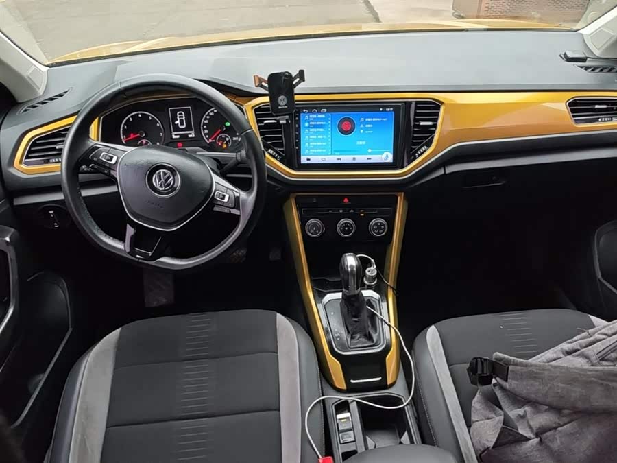 Volkswagen T-ROC 2019, фото 10