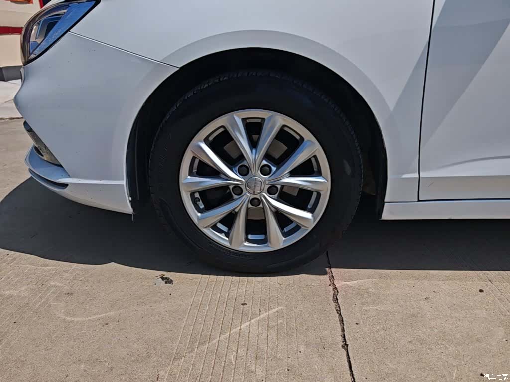 Roewe i5, 2019 23