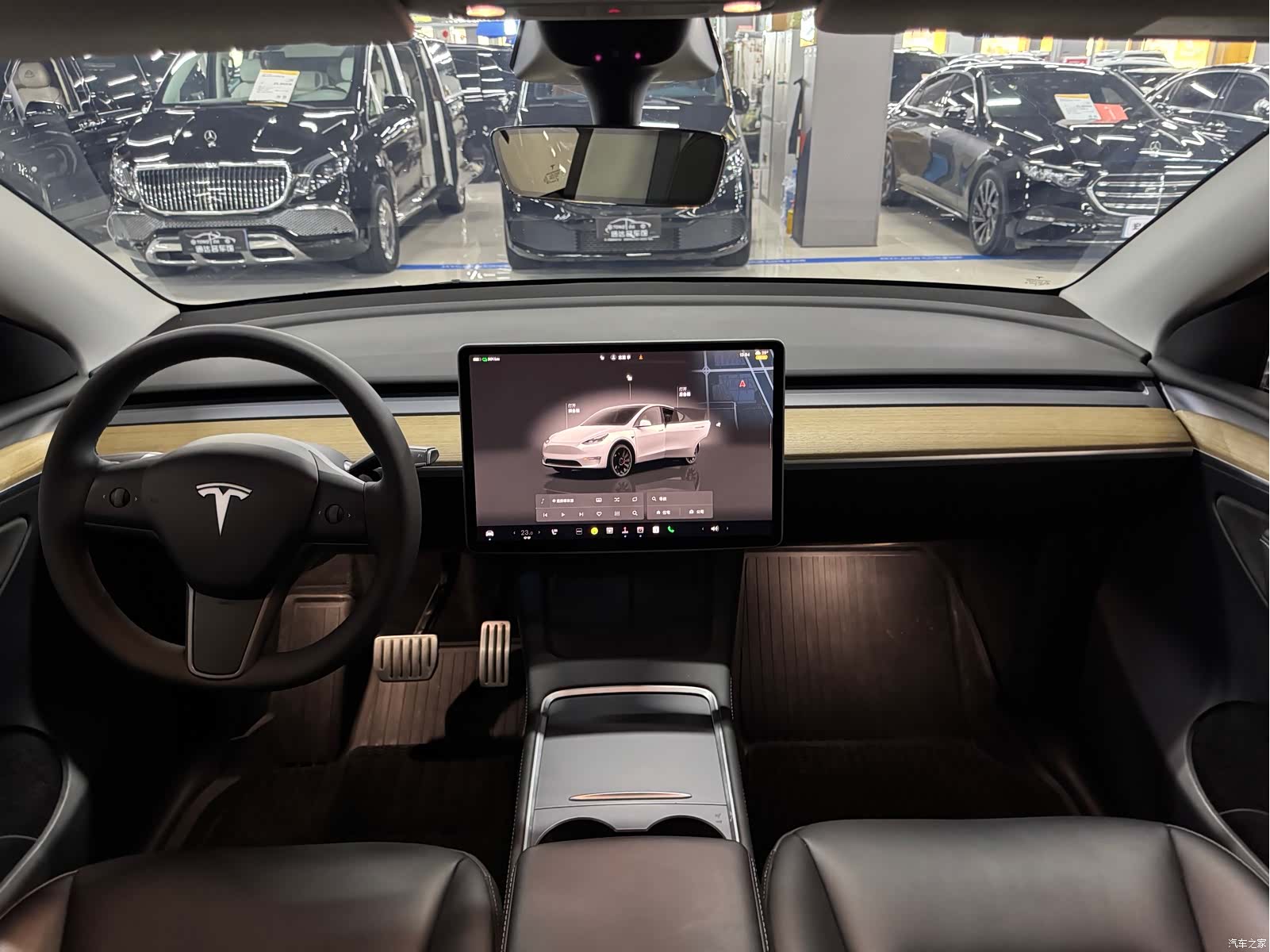 Tesla Model Y, 2022 все фото