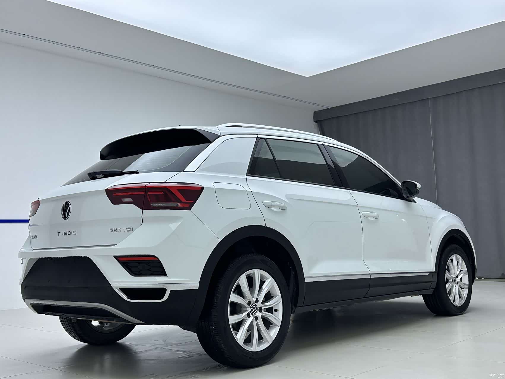 Volkswagen T-ROC, 2022 6