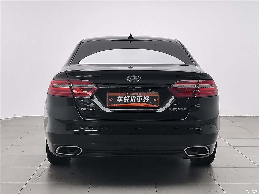 Ford Taurus, 2017 4