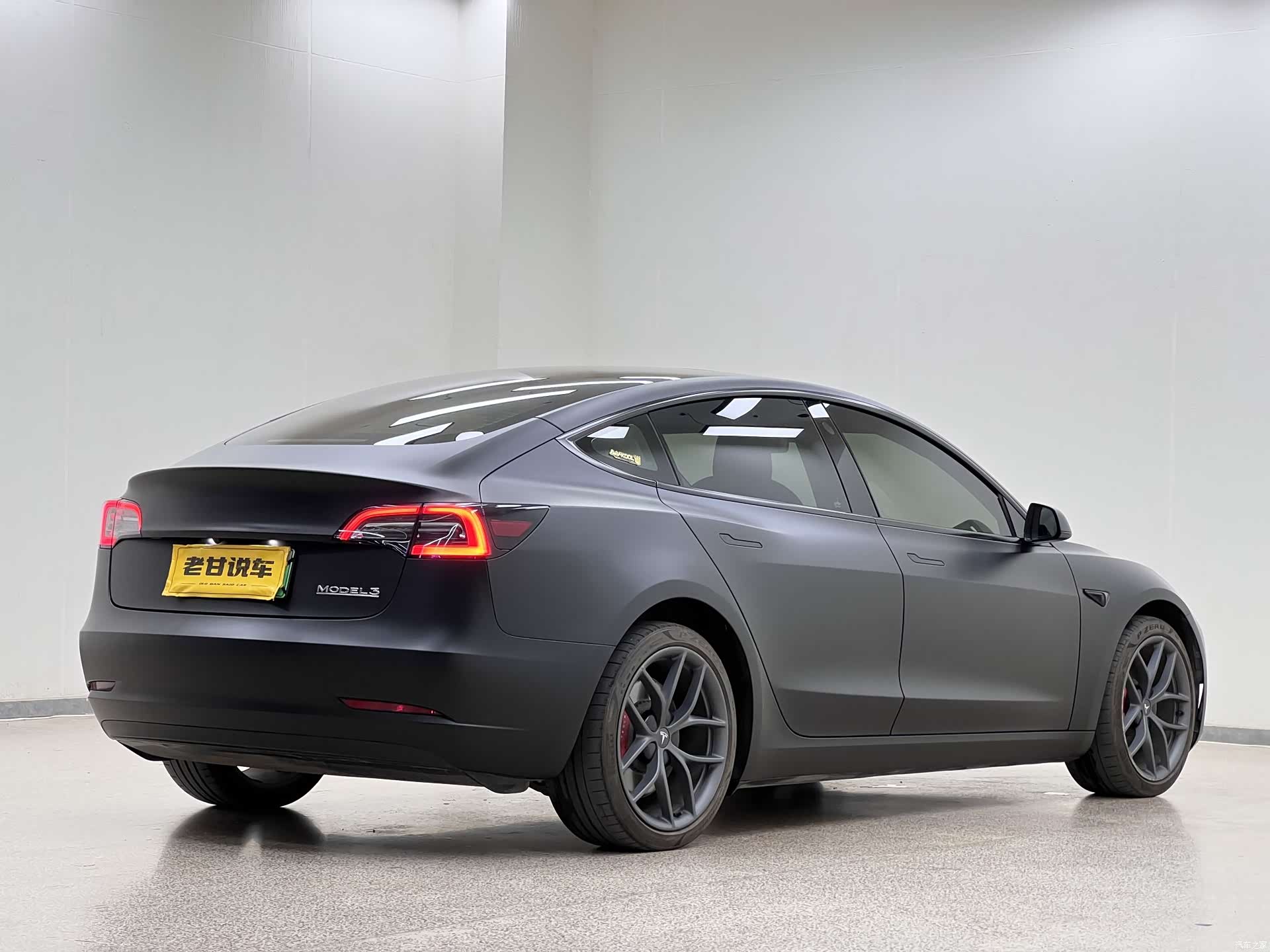 Tesla Model 3, 2023 7