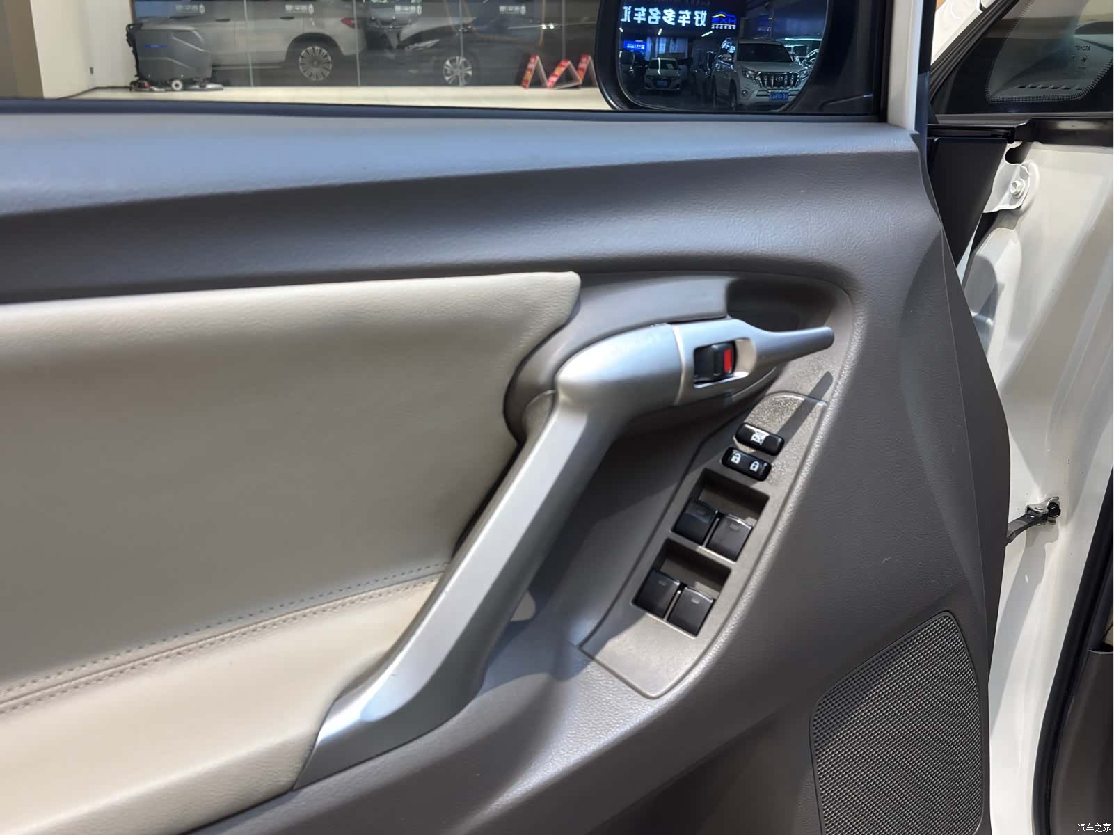 Toyota 180E, 2016 8