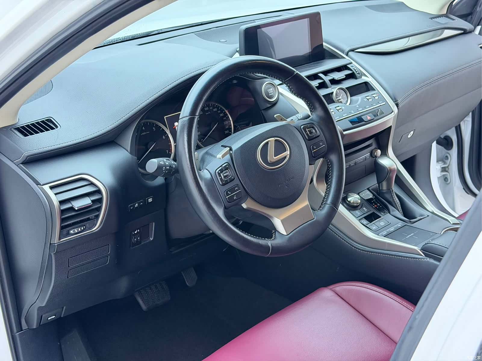 Lexus NX, 2021 6