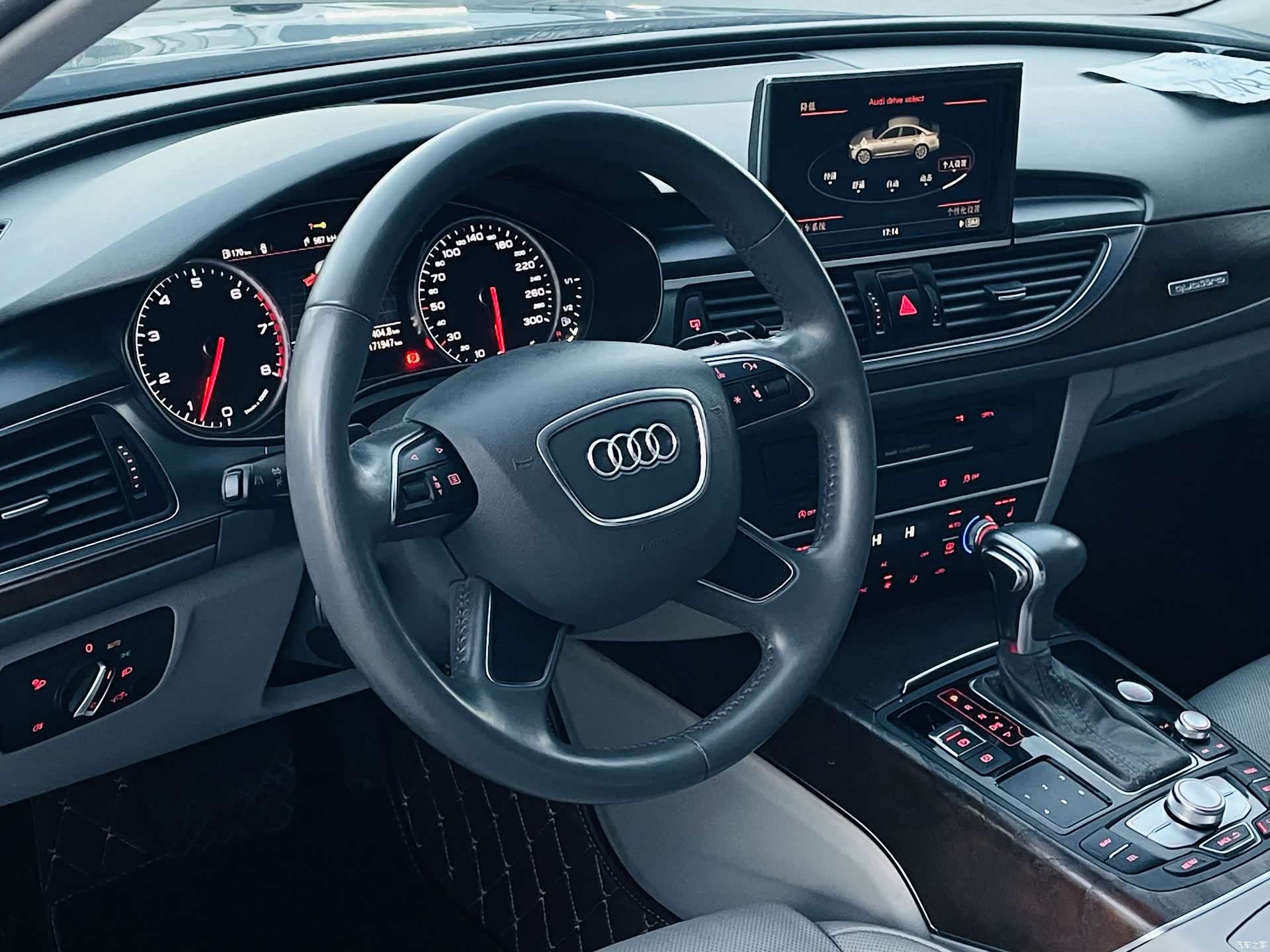 Audi A6L, 2014 13