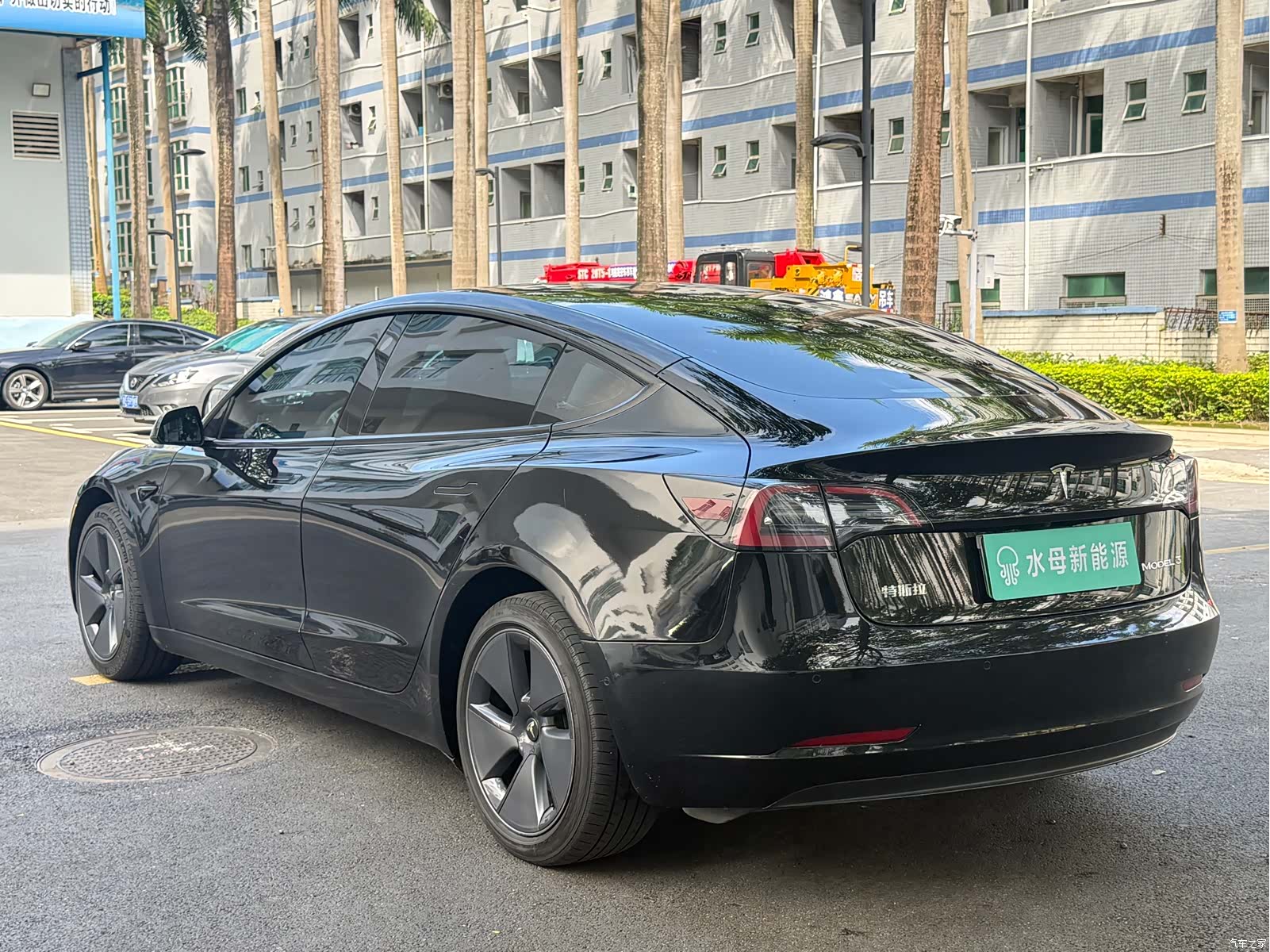 Tesla Model 3, 2022 все фото
