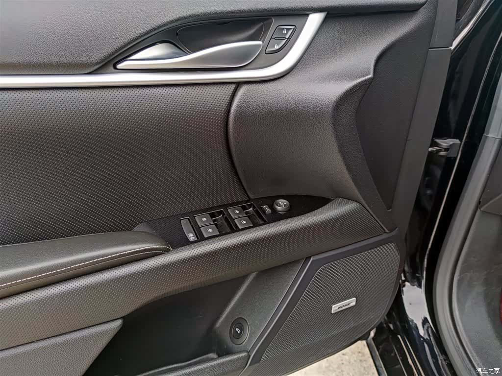 Cadillac XTS, 2018 16