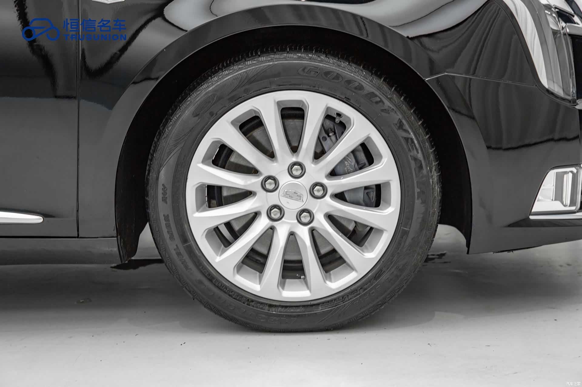 Cadillac XTS, 2019 21
