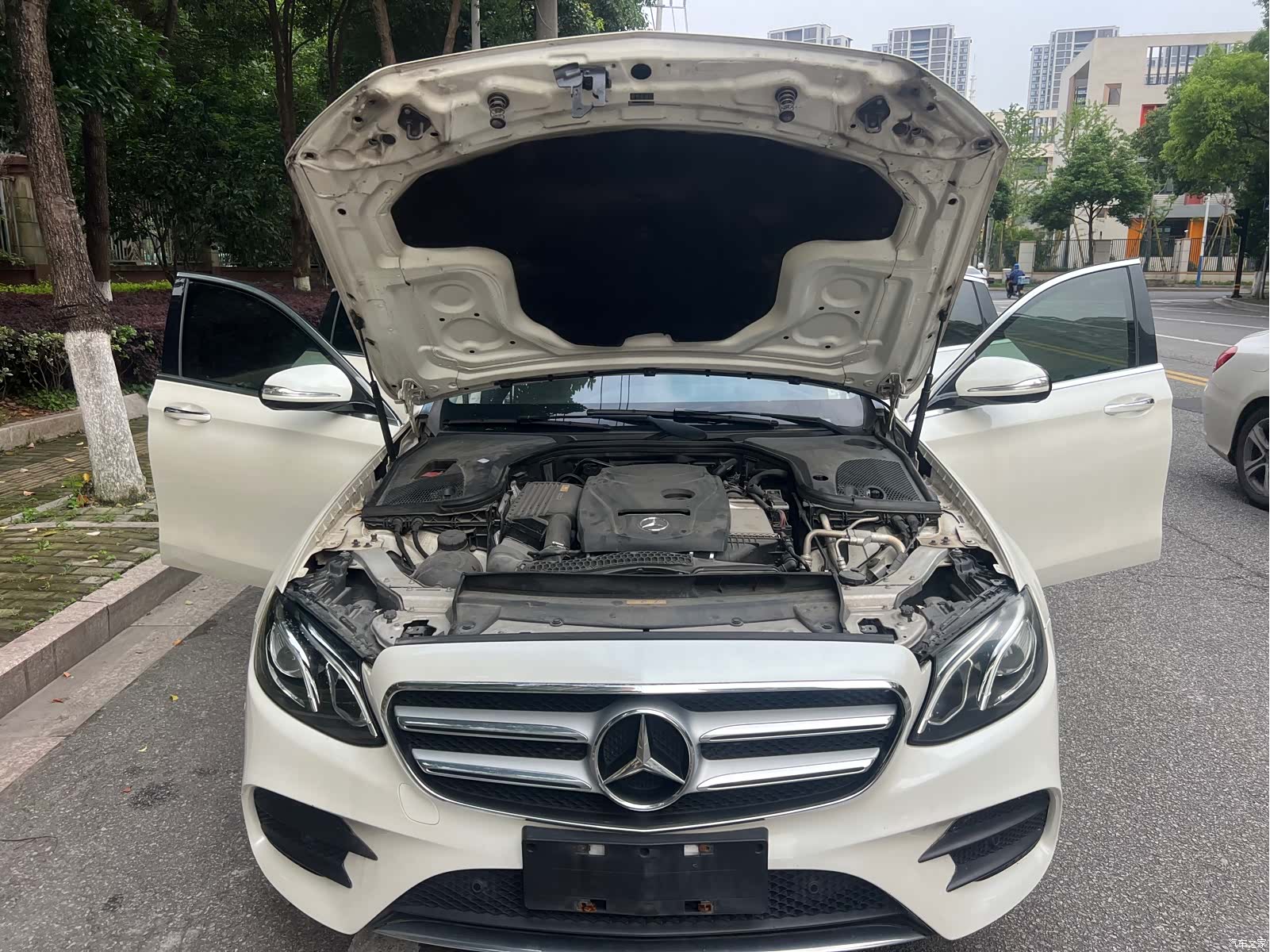 Mercedes-Benz E-Class, 2017 17