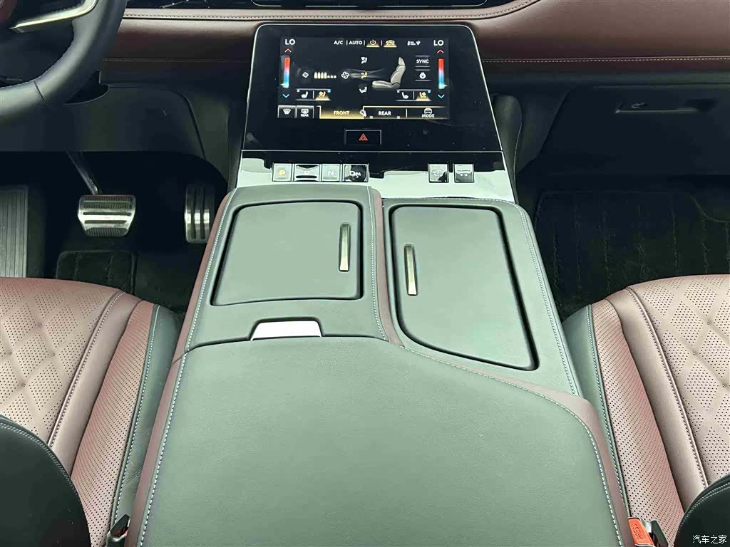 Infiniti QX80, 2025 10