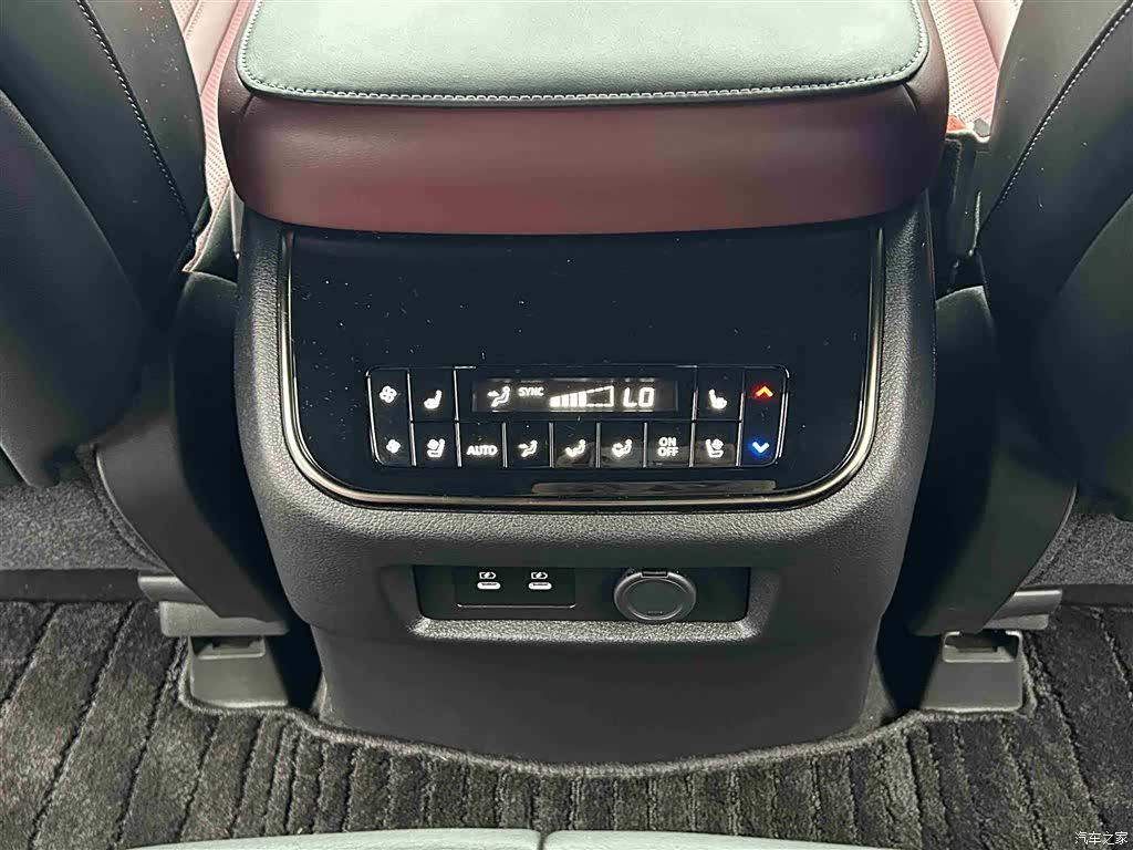 Infiniti QX80, 2025 11