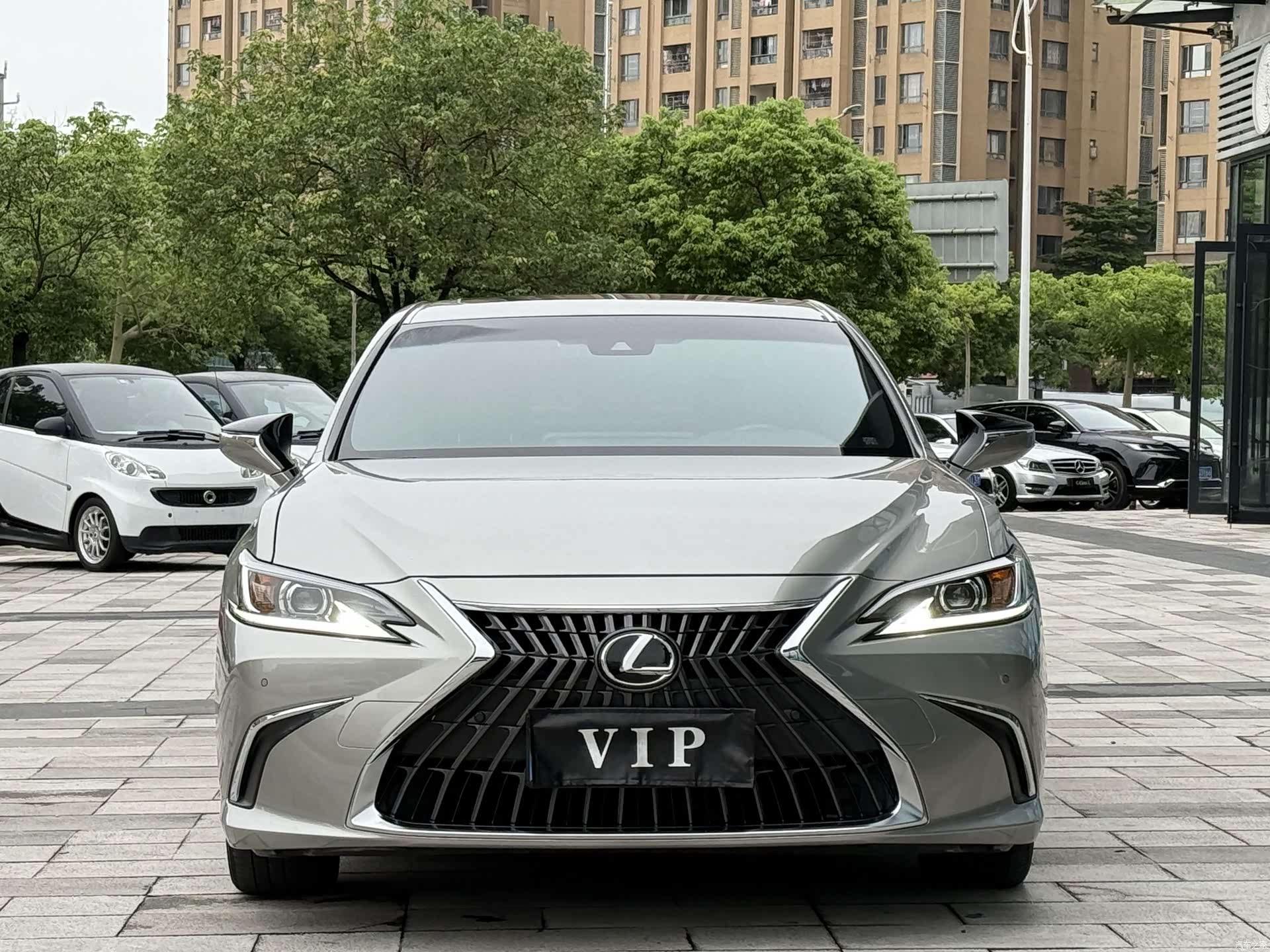 Lexus ES, 2023 2