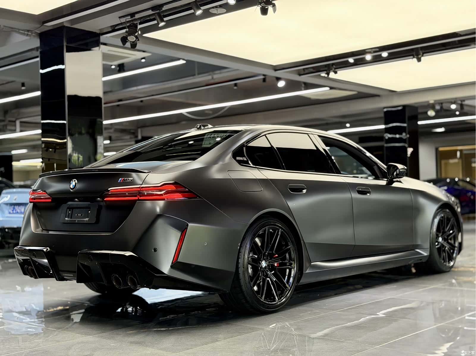 BMW M5, 2025 все фото