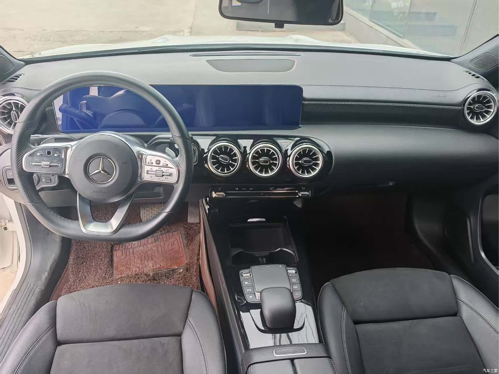 Mercedes-Benz A-Class, 2023 12