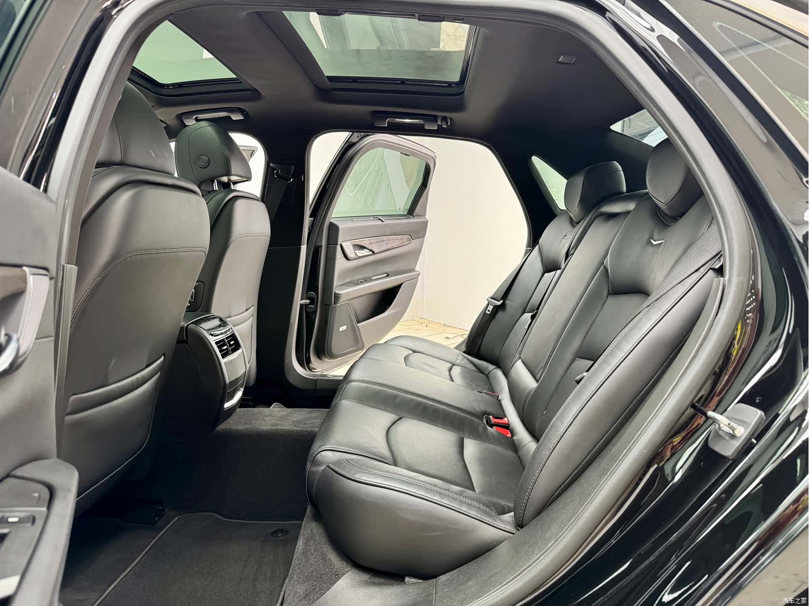 Cadillac CT6, 2019 9