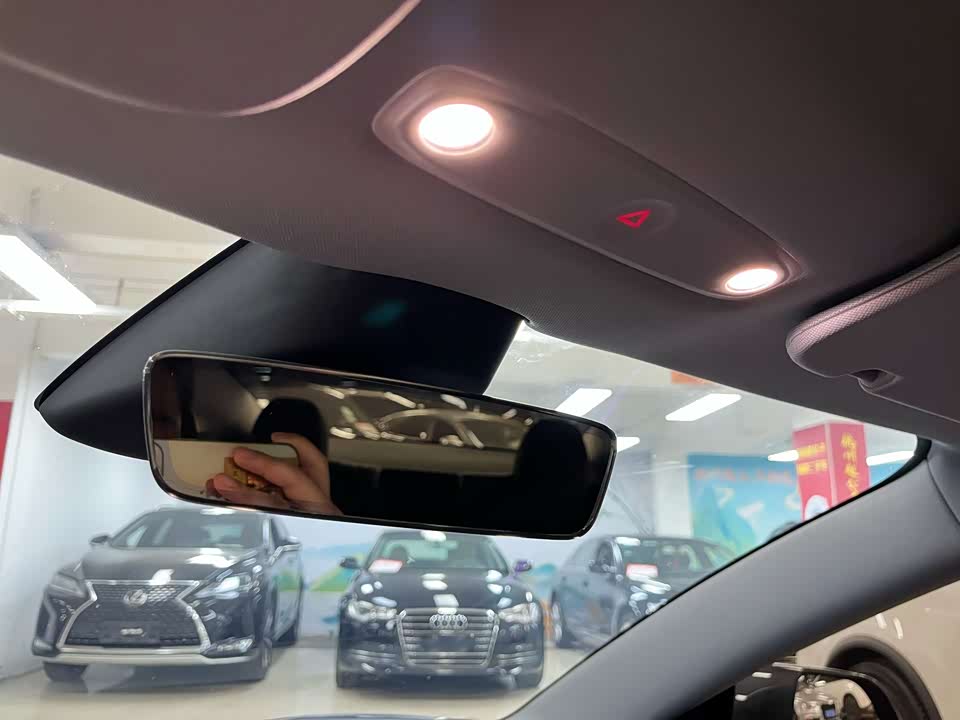 Tesla Model 3 Tesla Model 3