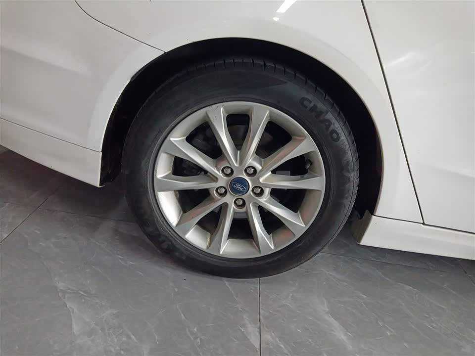 Ford Mondeo Ford Mondeo
