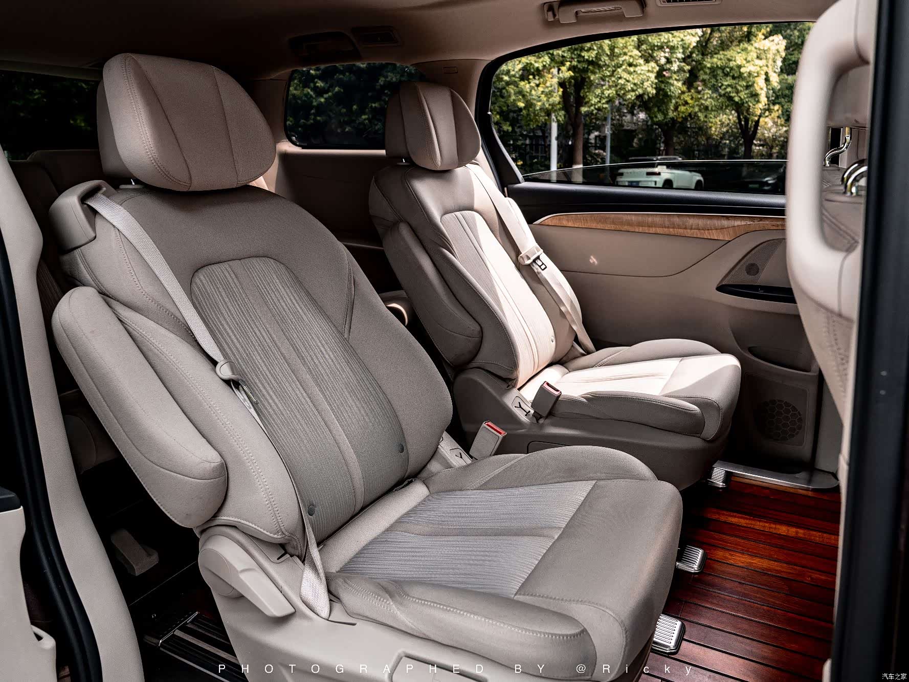 Buick GL8, 2019 10