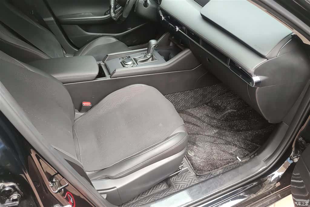 Mazda Mazda3, 2024 8