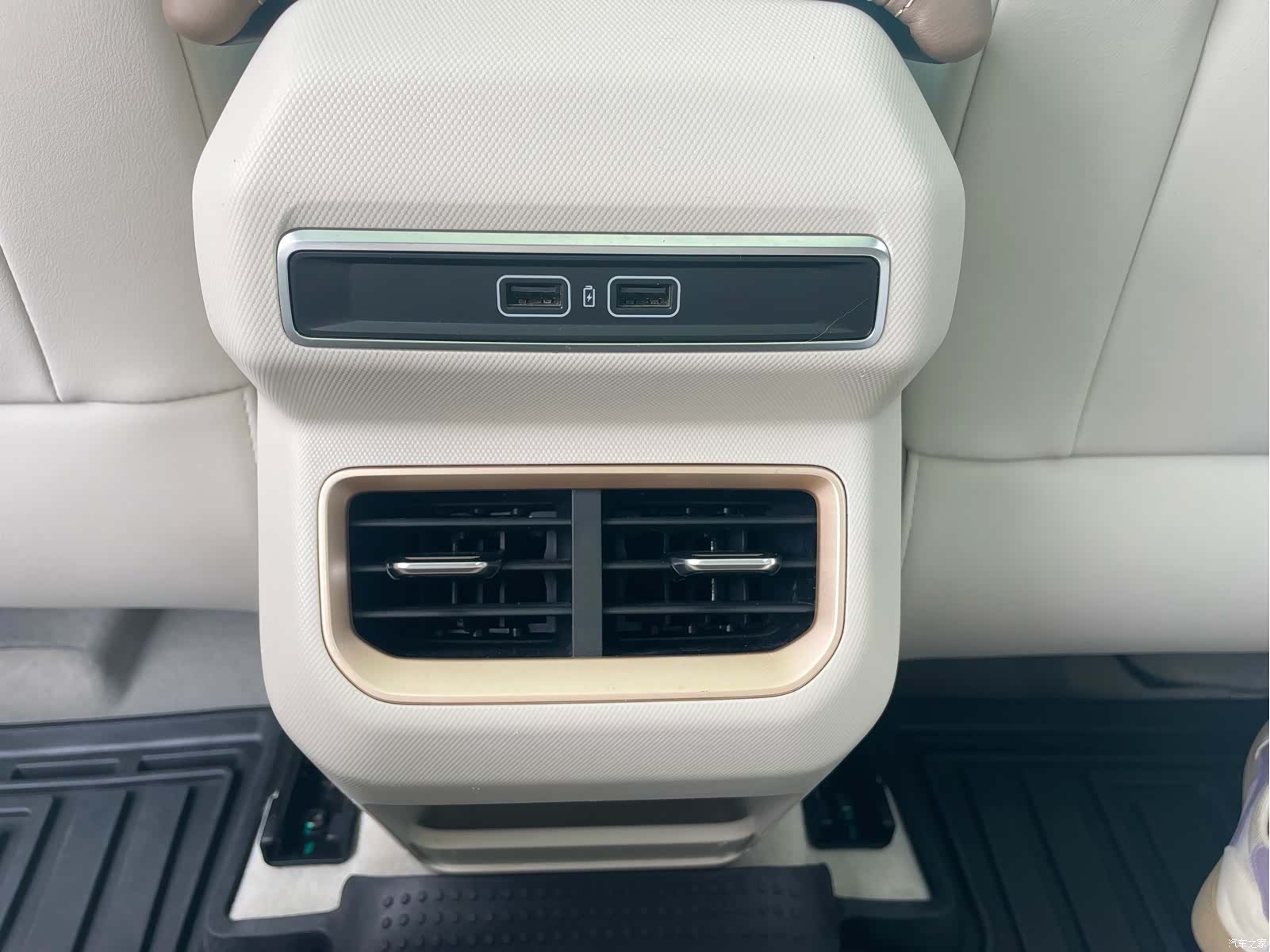 Geely Icon, 2020 23