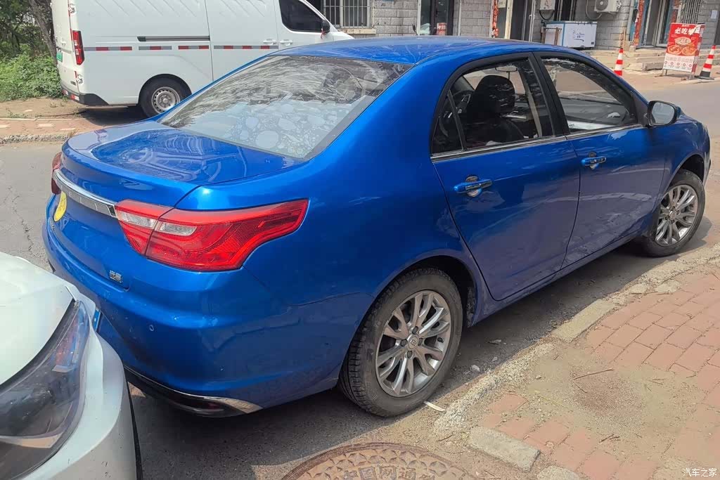 Geely V, 2020 3