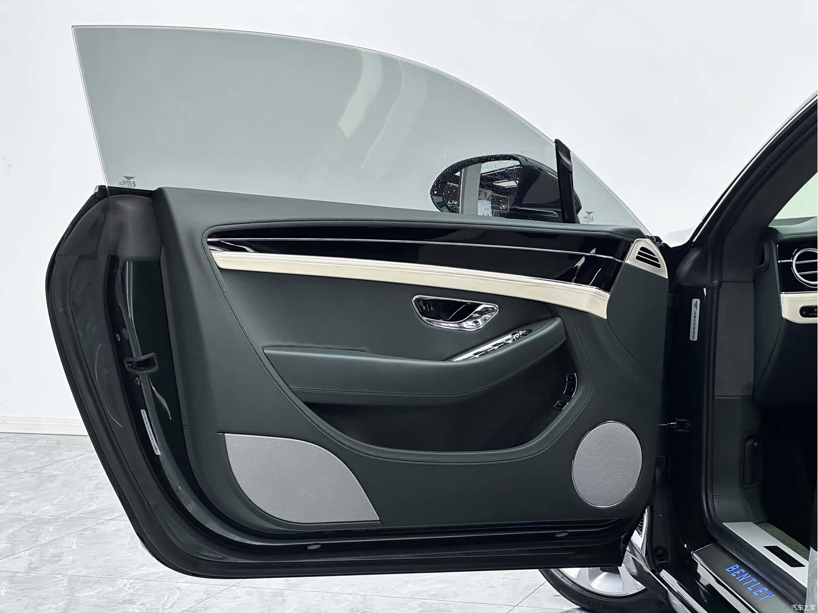 Bentley Continental GT, 2021 9