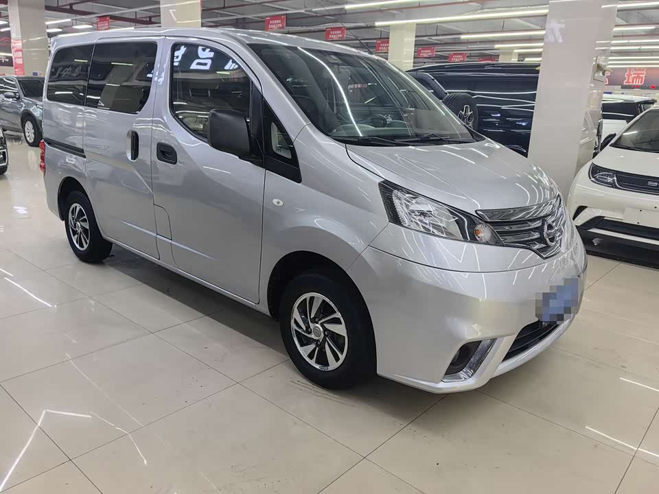 Nissan NV200 Nissan NV200