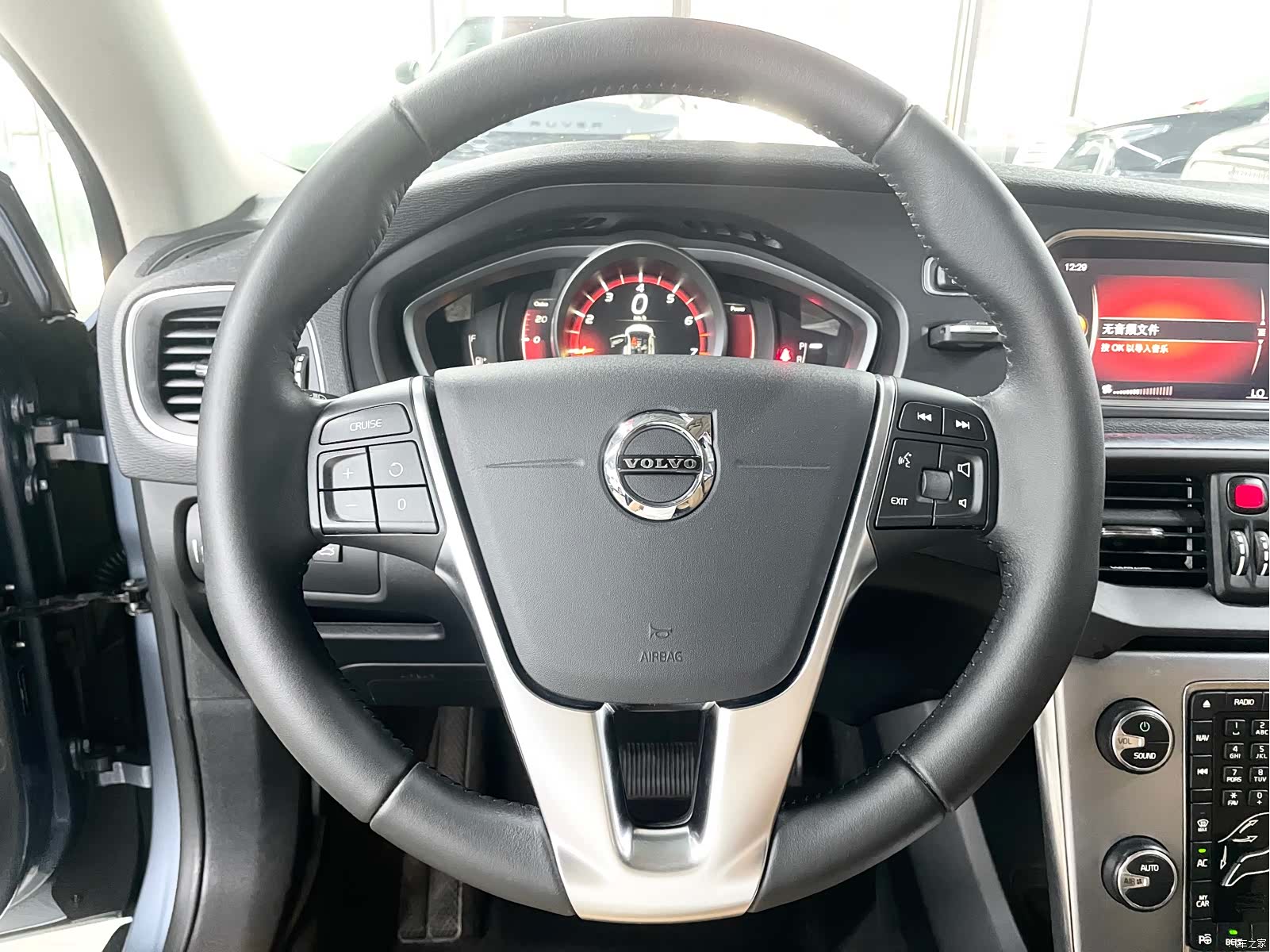 Volvo V40, 2018 11