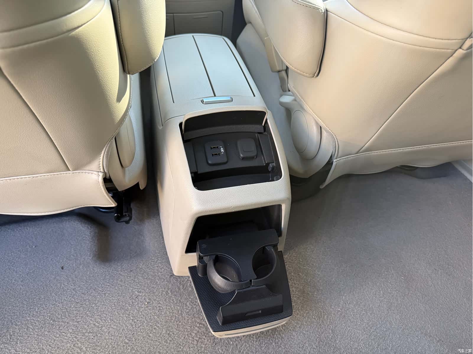 Buick GL8, 2019 17