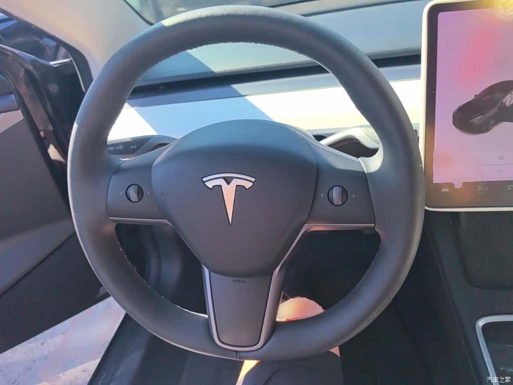 Tesla Model 3, 2021 11
