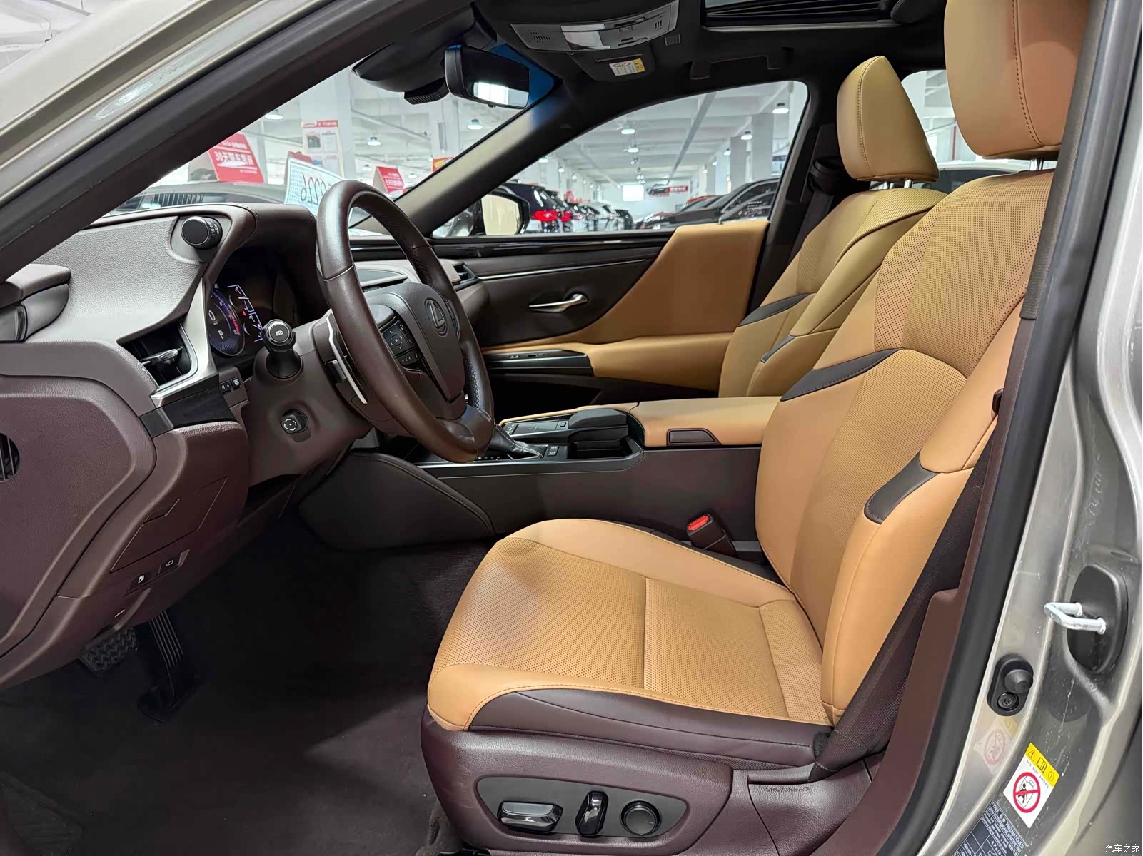 Lexus ES, 2018 6