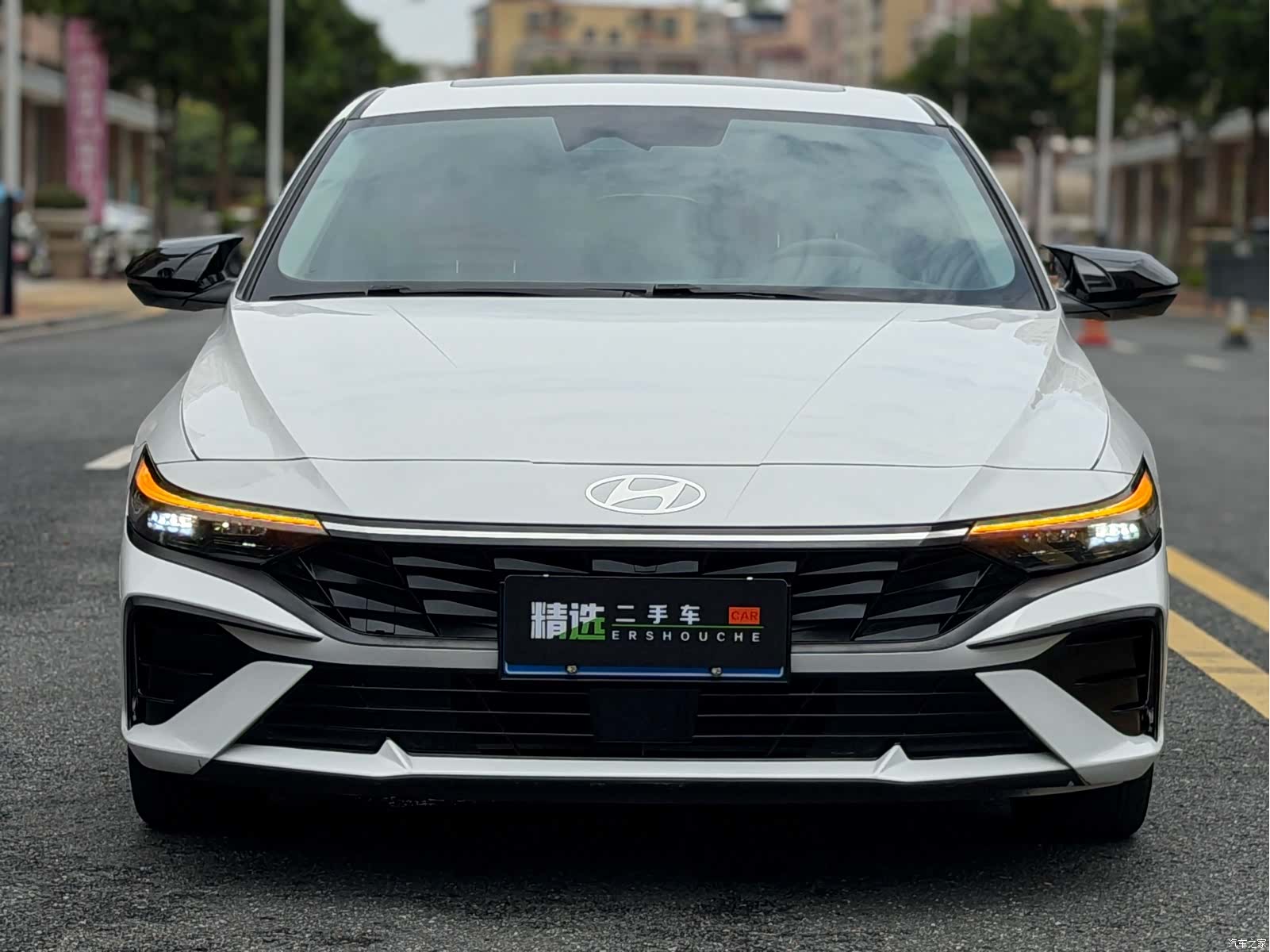Hyundai Elantra, 2023 2