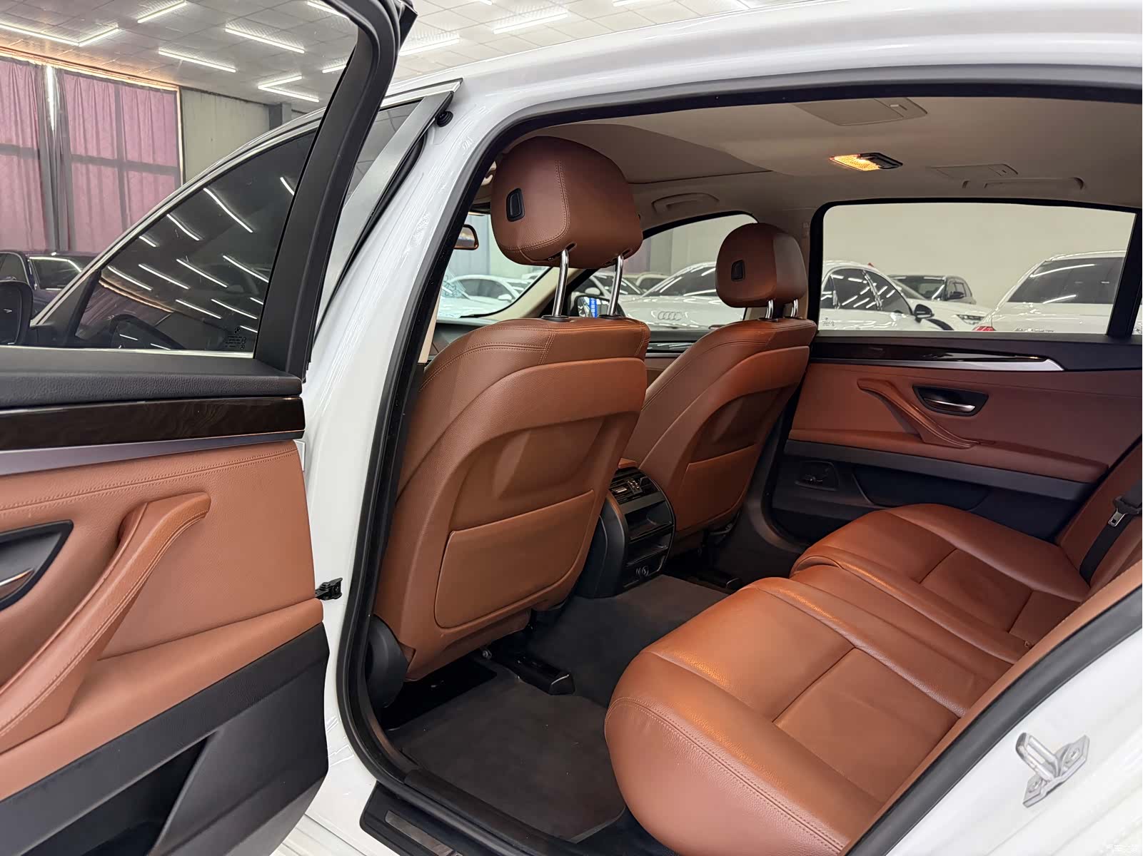BMW 5 Series, 2016 все фото