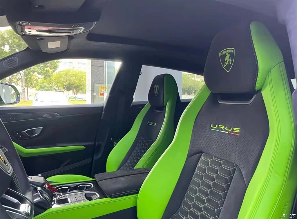 Lamborghini Urus, 2021 7