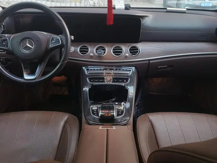 Mercedes-Benz E-class Mercedes-Benz E-class