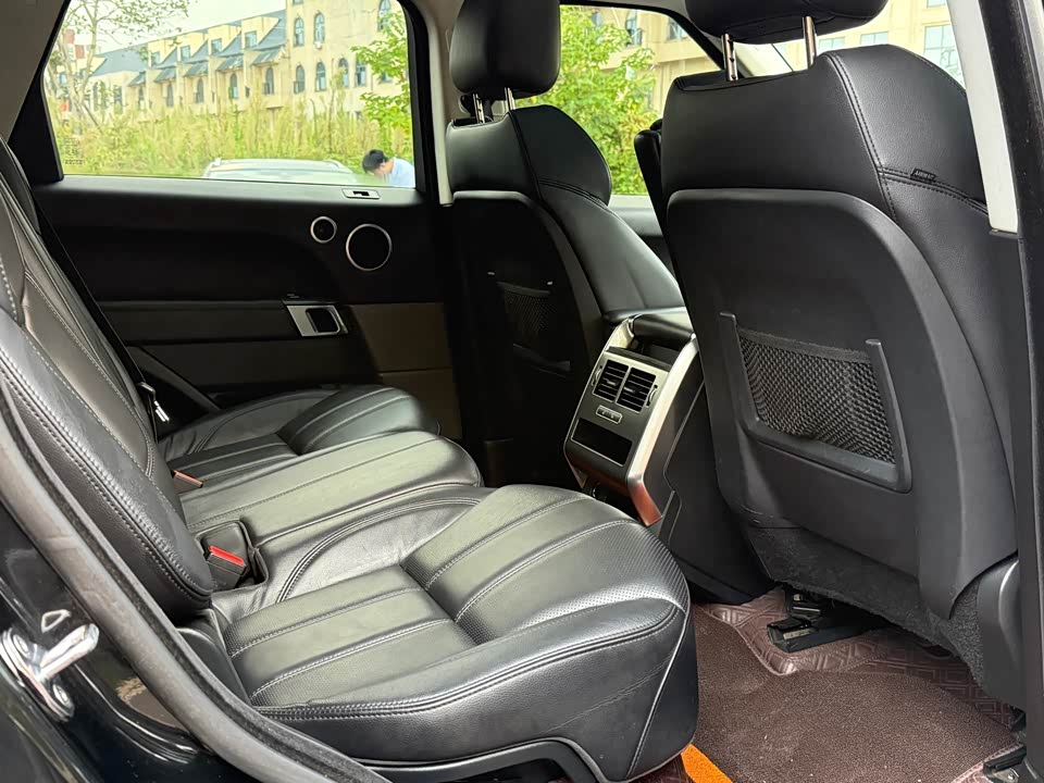 Land Rover Range Rover Sport Land Rover Range Rover Sport