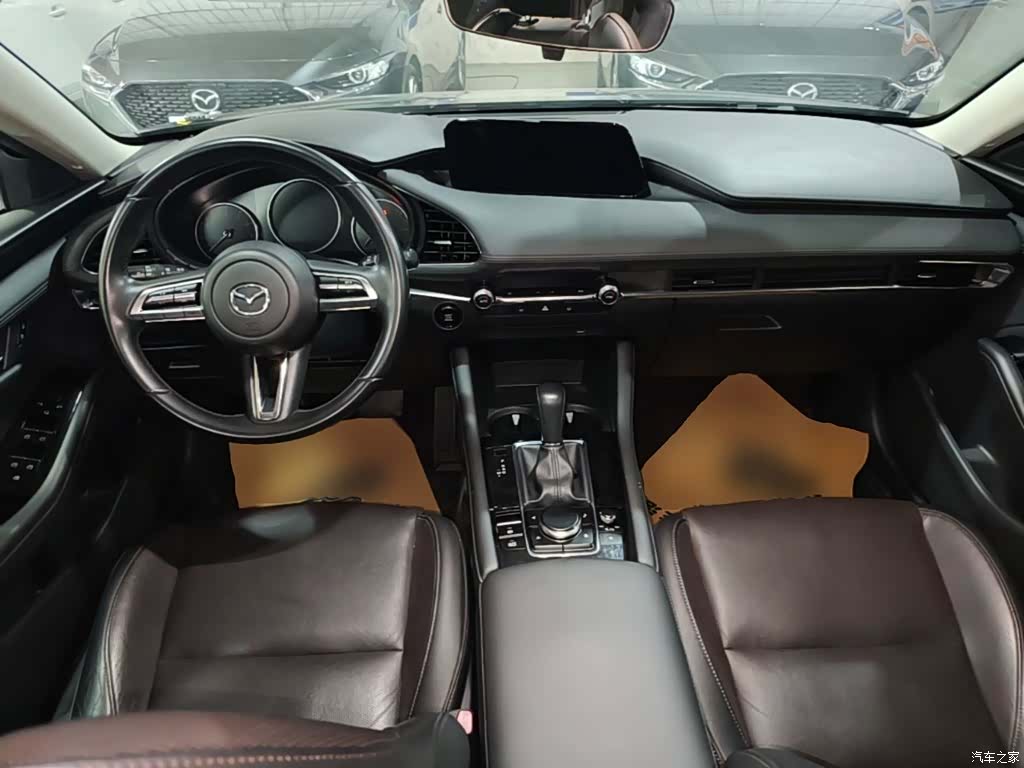 Mazda Mazda3, 2020 10